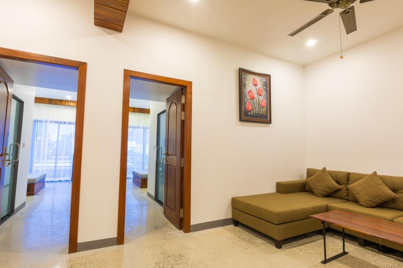 Phimean Home Suite Ciudad de Siem Riep Exterior foto
