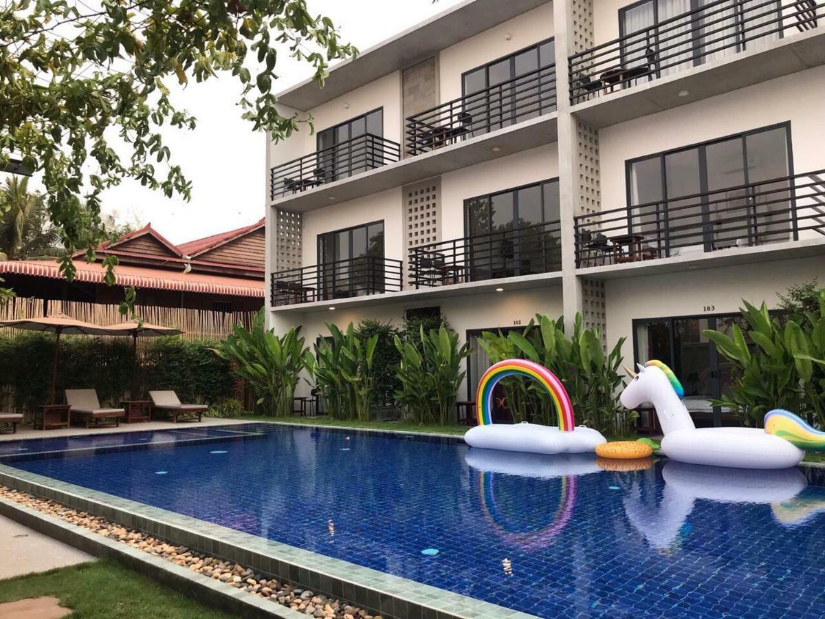Phimean Home Suite Ciudad de Siem Riep Exterior foto